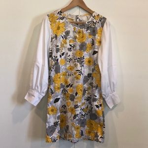 Retro floral print mini dress 70’s vibes